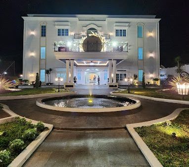 Grand Sulandjana Malam